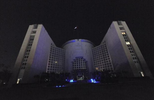 "الخارجية" تشارك العالم في حملة  "ساعة الأرض"