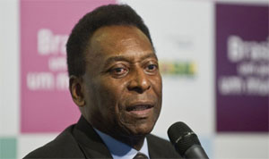 بيليه: وفيات عمّال الملاعب "أمر طبيعي"