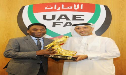 بيليه يزور مقر اتحاد الكرة الإماراتي